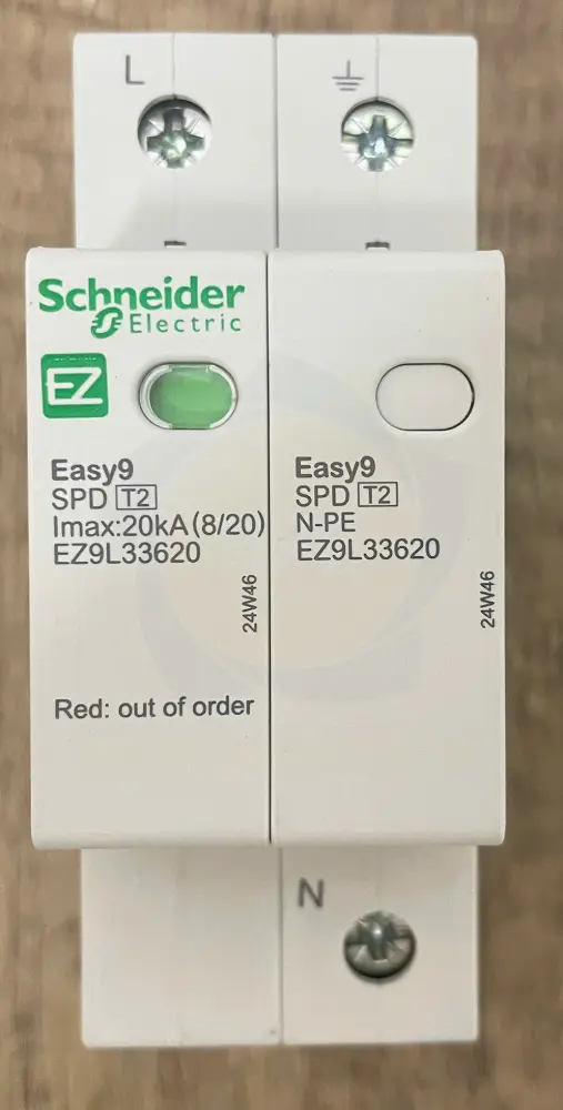 EZ9L33620 | Chống sét lan truyền 1P+N 20kA Schneider