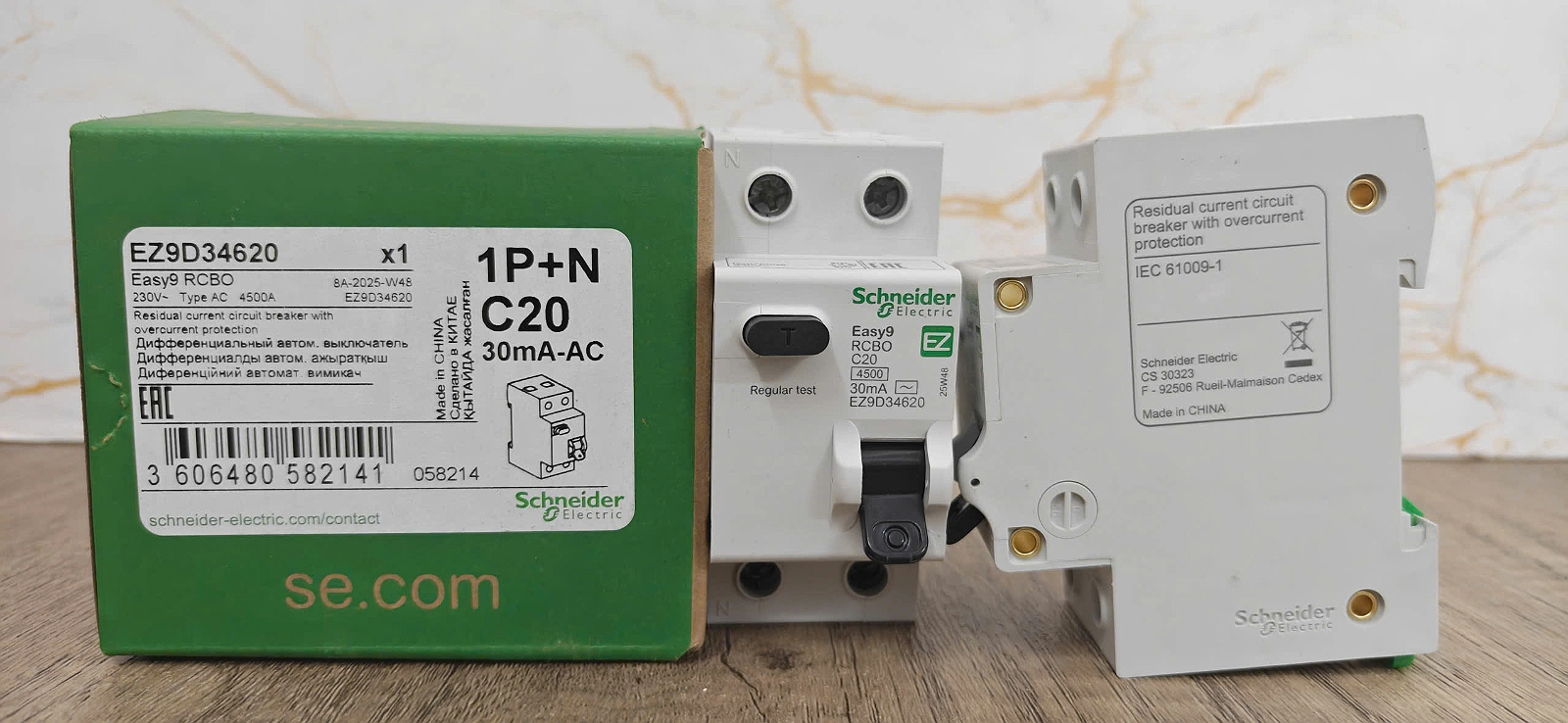 Hình ảnh thực tế Easy9 RCBO EZ9D34620 Schneider