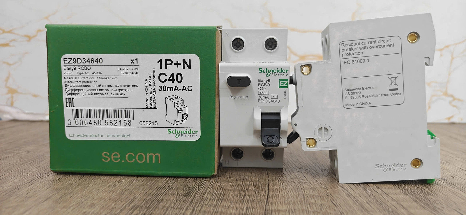 Hình ảnh thực tế Easy9 RCBO EZ9D34640 Schneider