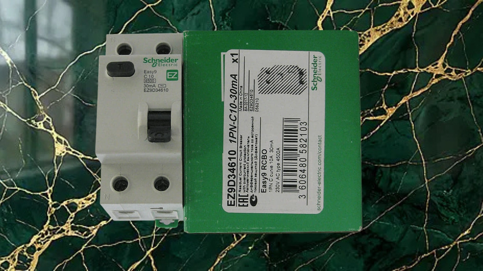 Hình ảnh thực tế Easy9 RCBO EZ9D34610 Schneider