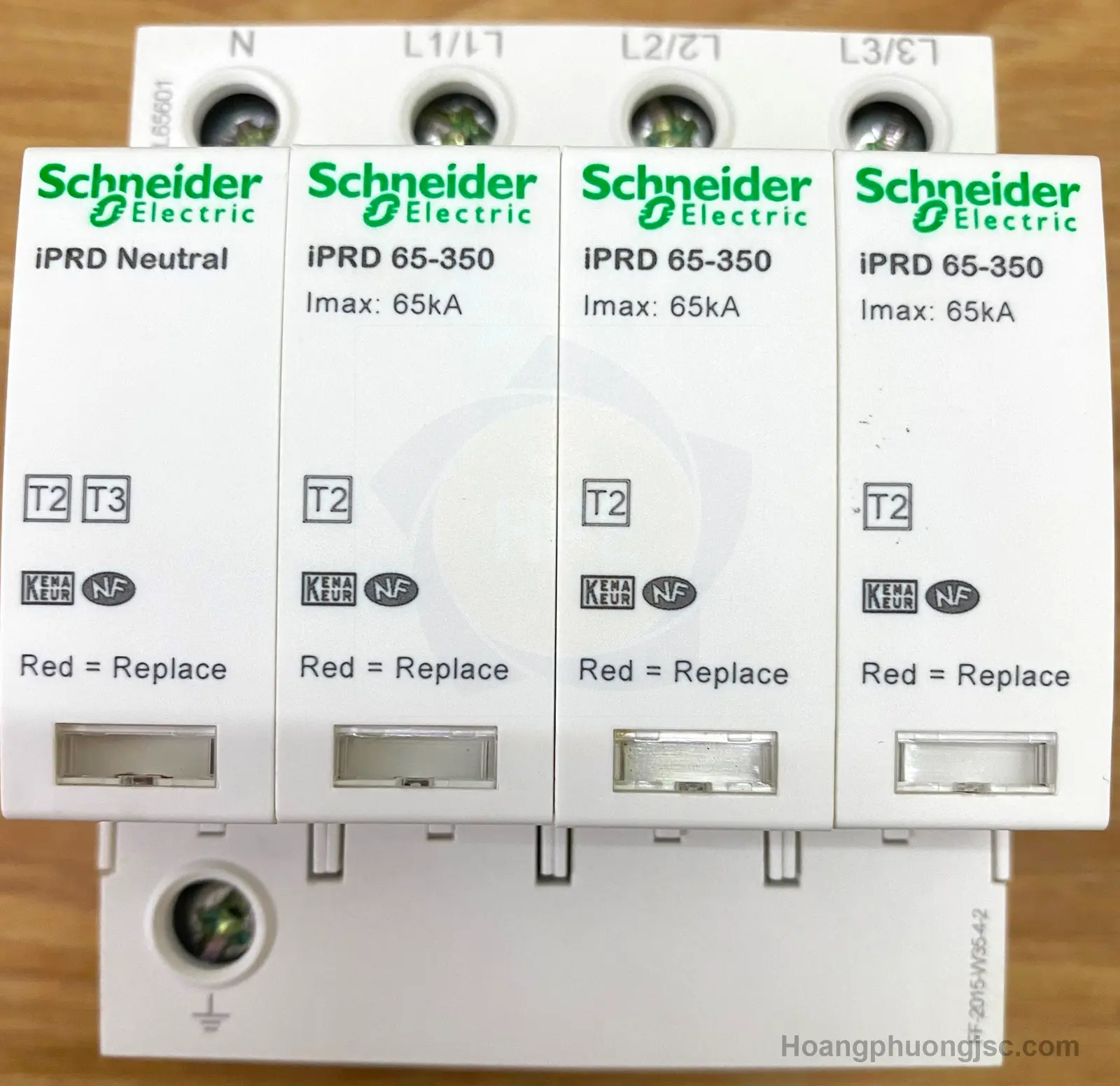 A9L65601 | Chống sét lan truyền 3P+N 65kA Schneider