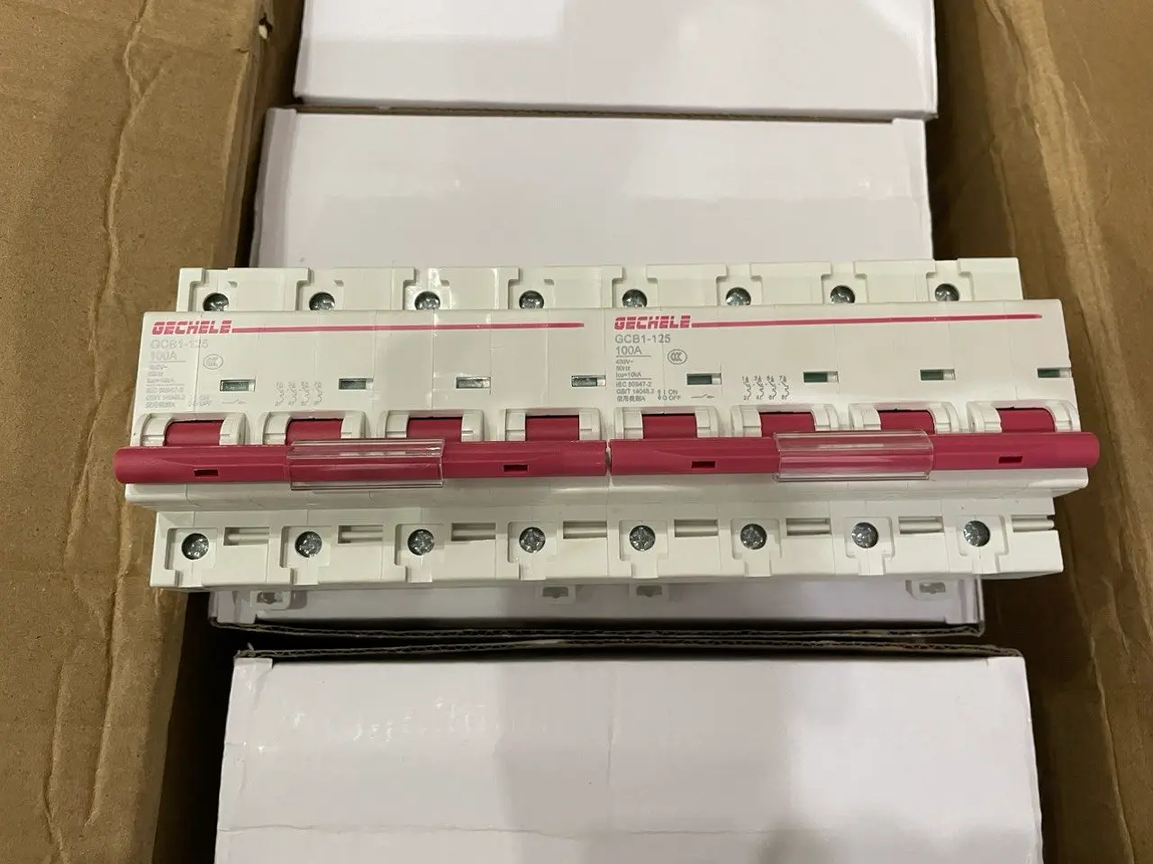 GCB1-63A 2P | Cầu dao đảo chiều Gechele 2 pha 63A
