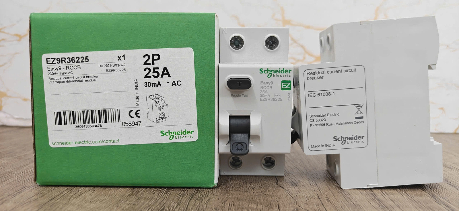 Hình ảnh thực tế Easy9 RCCB 9EZ9R36225 Schneider
