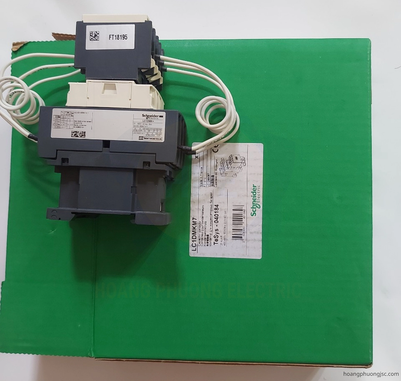 Ảnh thực tế sản phẩm contactor tụ bù LC1DMKM7 Schneider