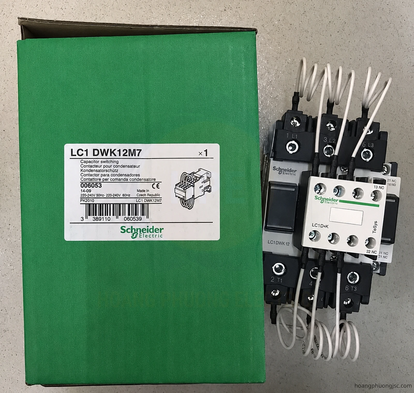 Ảnh thực tế sản phẩm contactor tụ bù LC1DWK12M7 Schneider