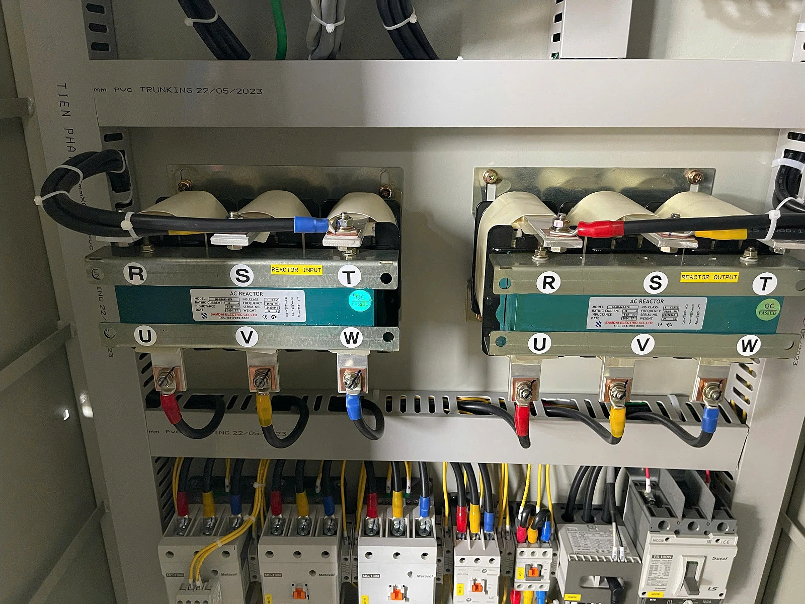 Cuộn kháng cho biến tần