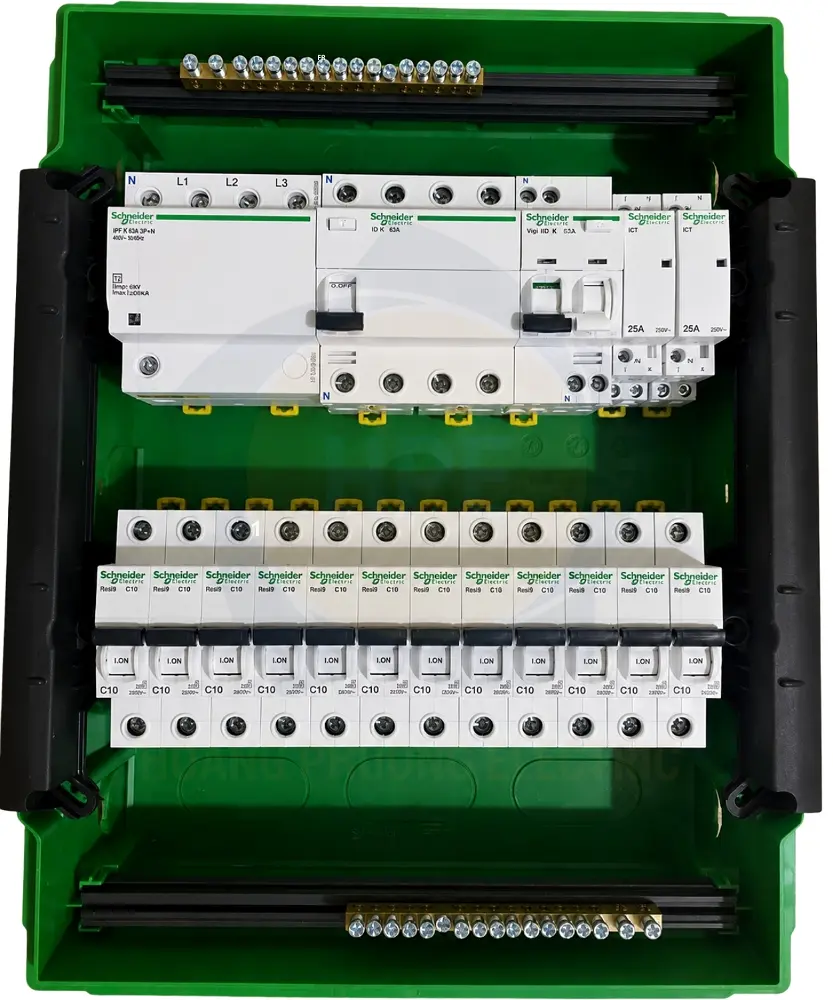 Tủ điện âm tường Schneider MIP22104 4 module cửa trắng chính hãng