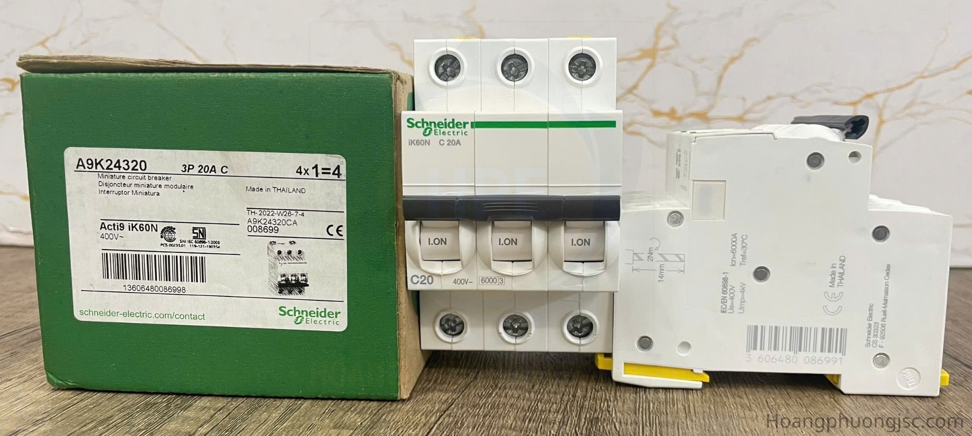 Hình ảnh thực tế MCB Acti9 iK60N A9K24320 Schneider