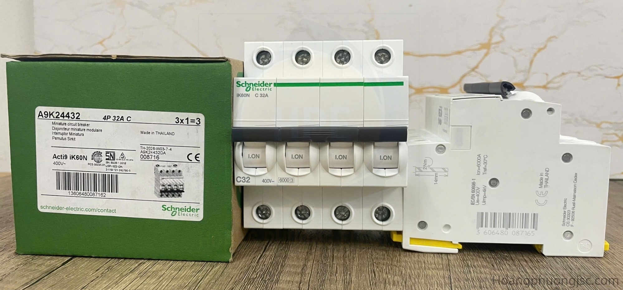 Hình ảnh thực tế MCB Acti9 iK60N A9K24432 Schneider