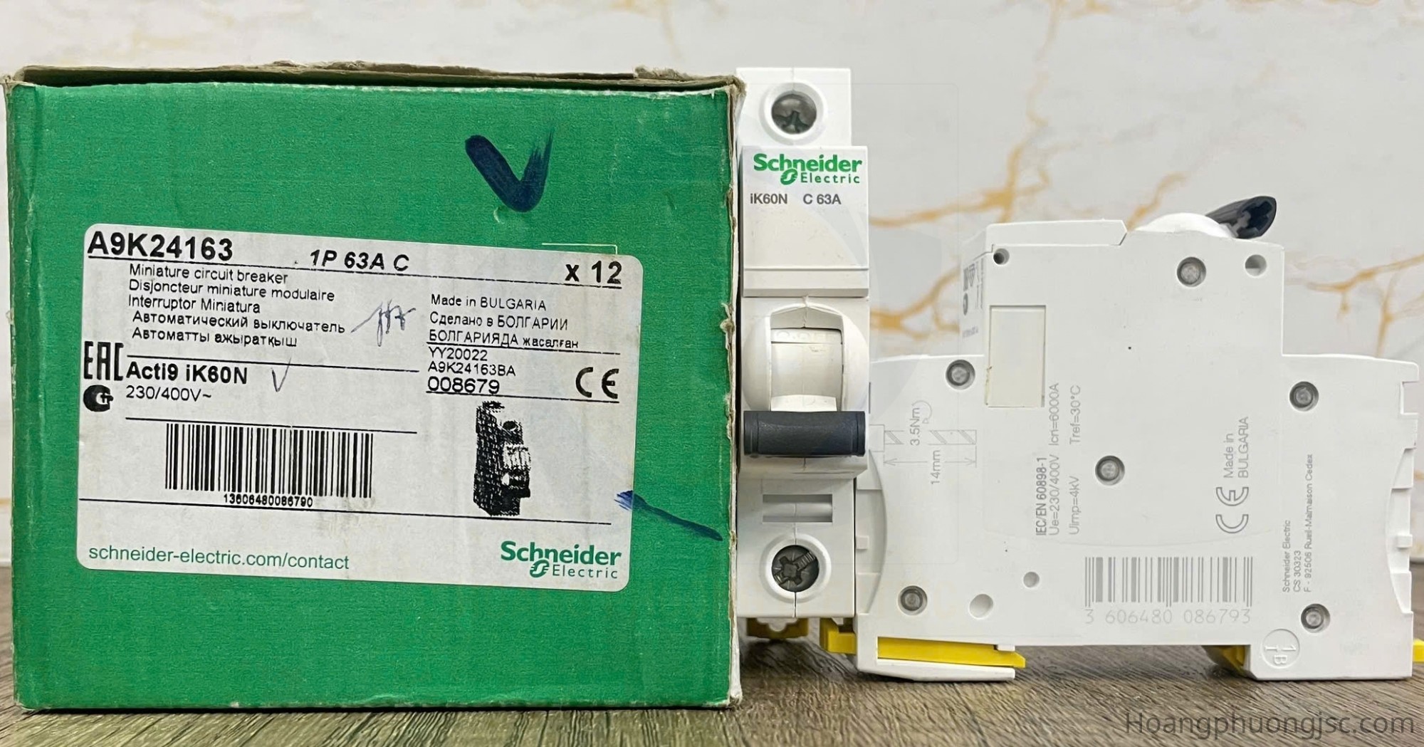 Hình ảnh thực tế MCB Acti9 iK60N A9K24163 Schneider