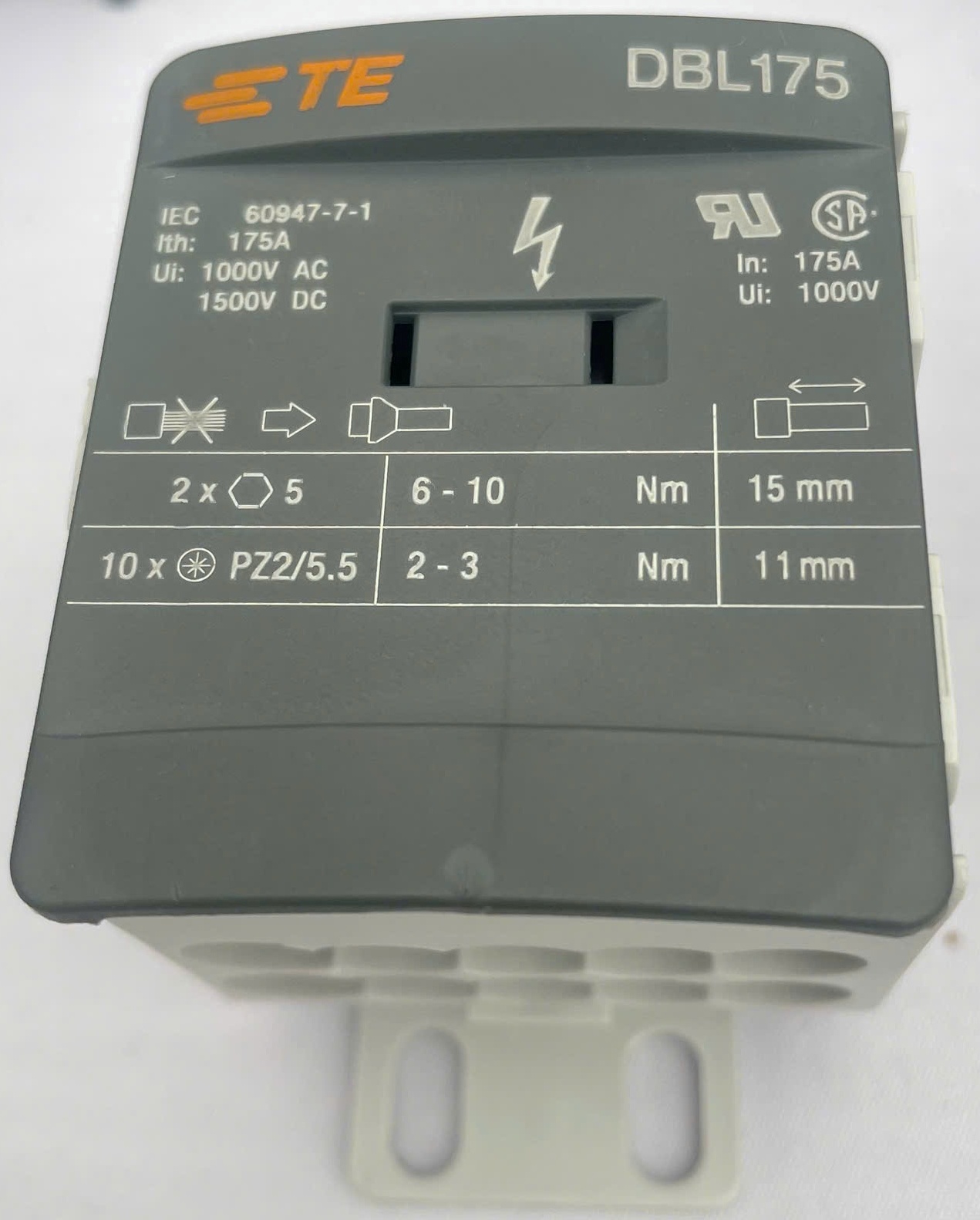 TE DBL175 (thuộc dòng Entrelec của TE Connectivity) là khối phân phối điện năng nhỏ gọn, đóng vai trò thay thế thanh cái (busbar) truyền thống trong tủ điện.